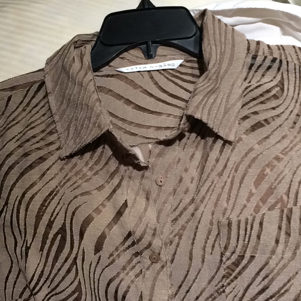 Peter Nygard taupe shirt with peekaboo fabric